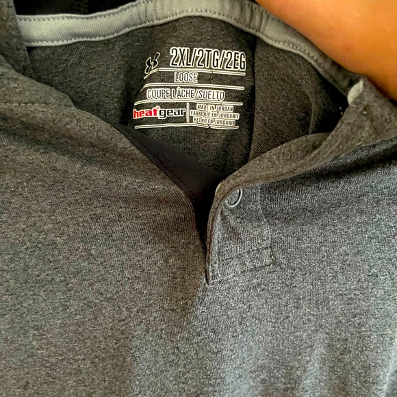 Under Armour Light Weight Hoodie - Picture 3 of 3